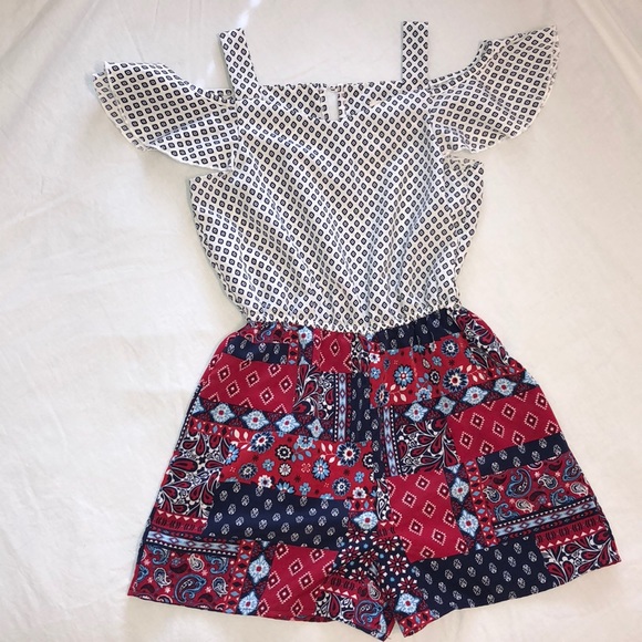 Girl size L (12) romper - Picture 1 of 4